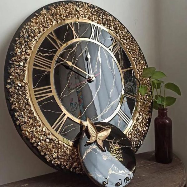 ساعت دیواری کریستالی مشکی و طلایی